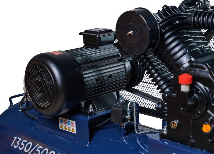 Поршневой компрессор PV-1350/500-16