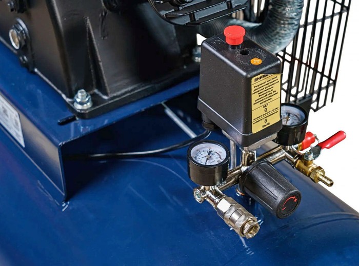 Поршневой компрессор PW-900/200S